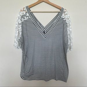 Striped Top with Flower Cutout Sleeves Size 1XL